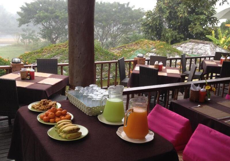 בית מלון כפרי Him Naam Pai Resort