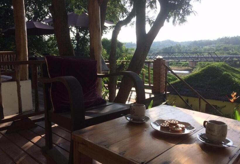 בית מלון כפרי Him Naam Pai Resort