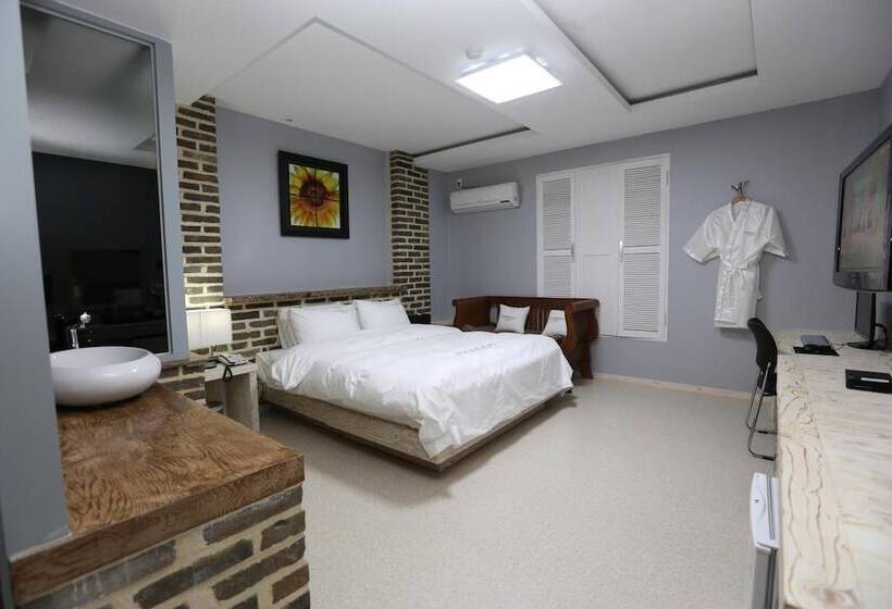 בית מלון כפרי Opera 21