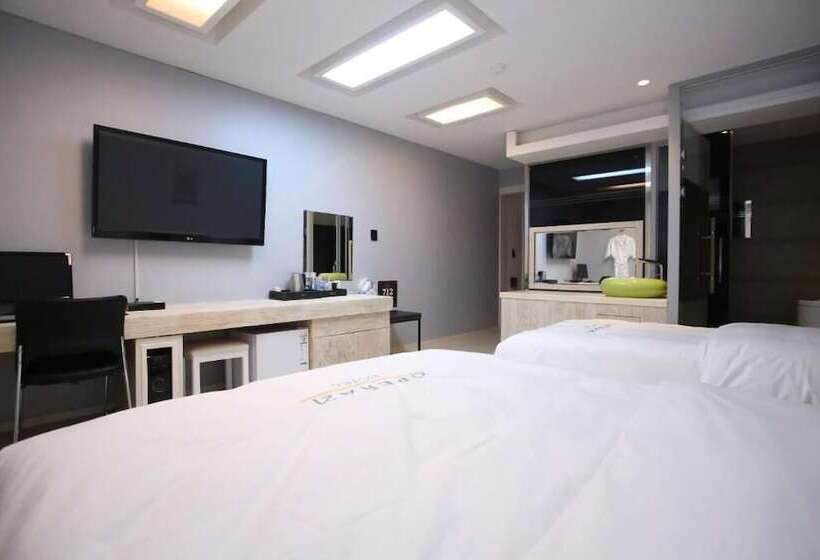 בית מלון כפרי Opera 21