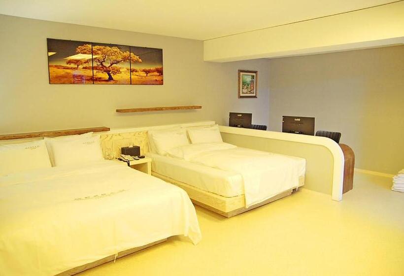 בית מלון כפרי Opera 21