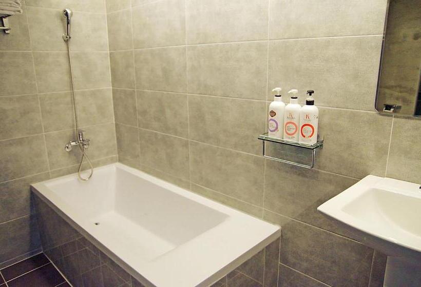 בית מלון כפרי Opera 21