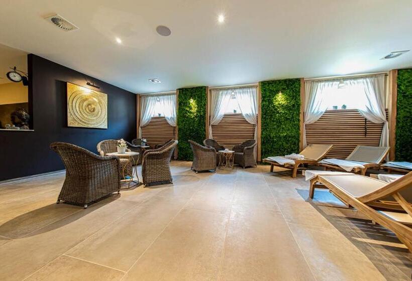 Wellness Hotel Pivovar Monopol