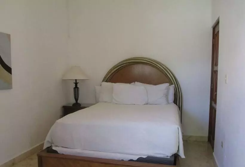 Hotelli Hostal Del Mar