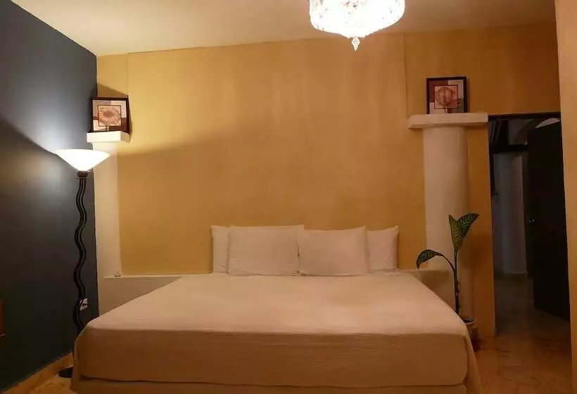 Hotelli Hostal Del Mar