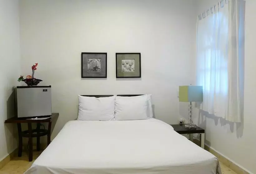 Hotelli Hostal Del Mar