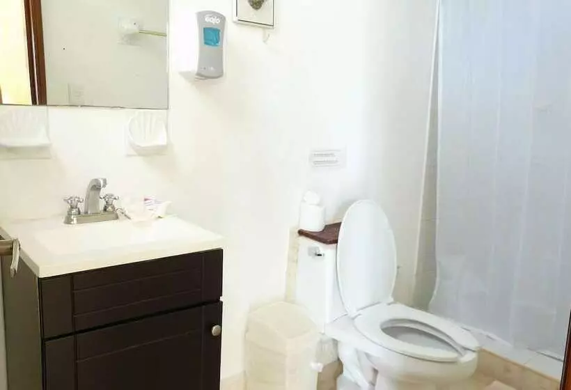 Hotelli Hostal Del Mar
