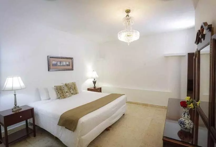 Hotelli Hostal Del Mar