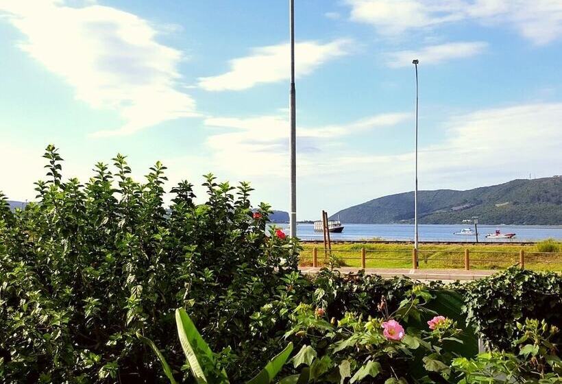 Lakeside Knysna Accomodation