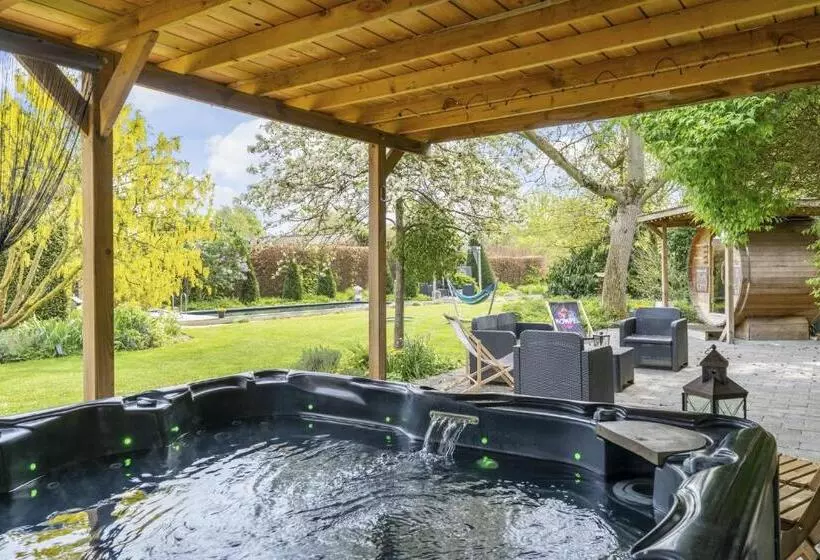 Maas&mechelen B&b Massage & Wellness
