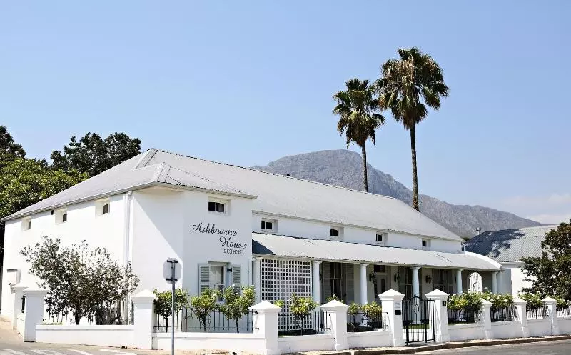 پانسیون Ashbourne Boutique Guest House
