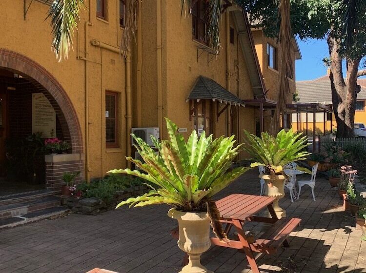 פנסיון Burwood Bed And Breakfast