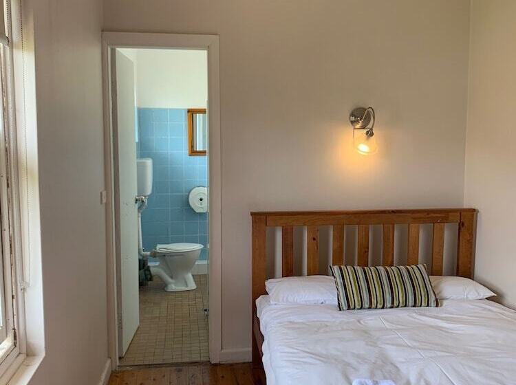 פנסיון Burwood Bed And Breakfast