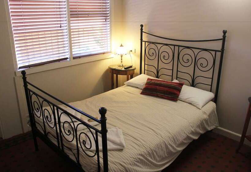 פנסיון Burwood Bed And Breakfast