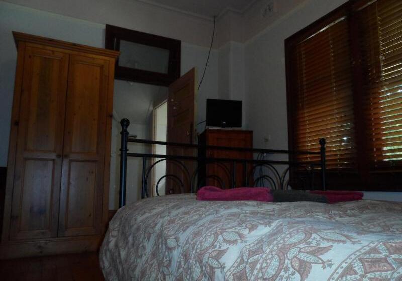 פנסיון Burwood Bed And Breakfast