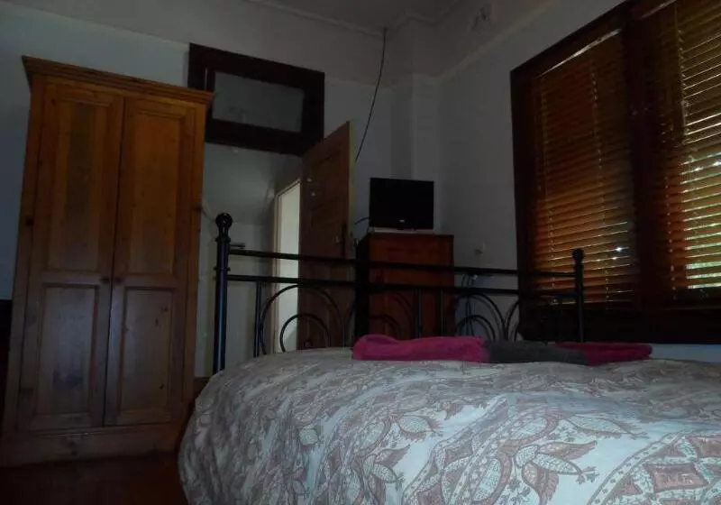 Majatalo Burwood Bed And Breakfast
