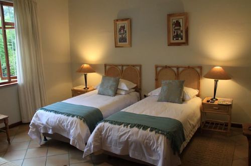 פנסיון Heriot Manor Guest House