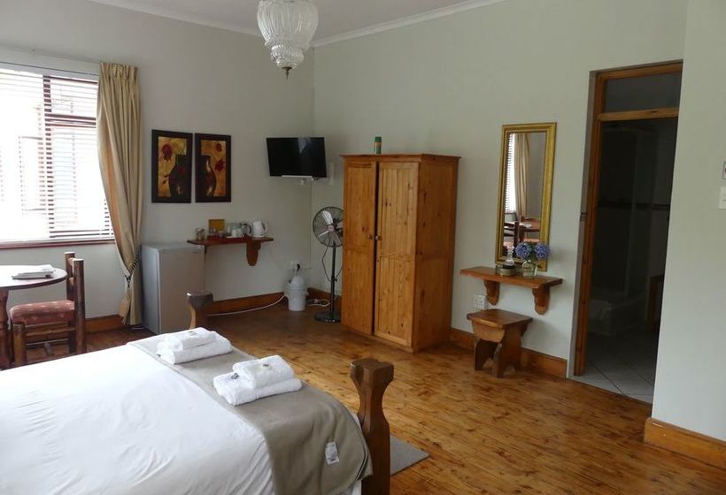 פנסיון Heriot Manor Guest House