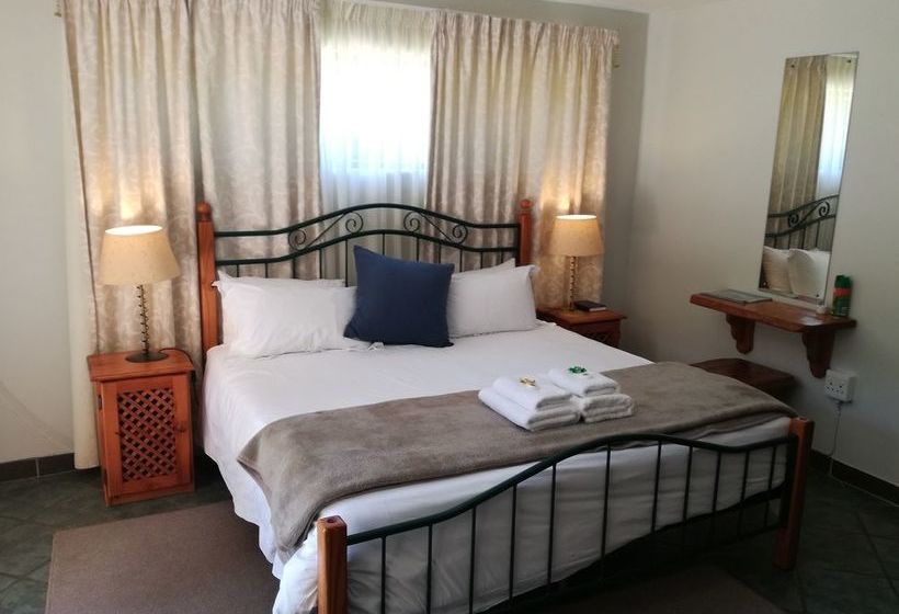 פנסיון Heriot Manor Guest House