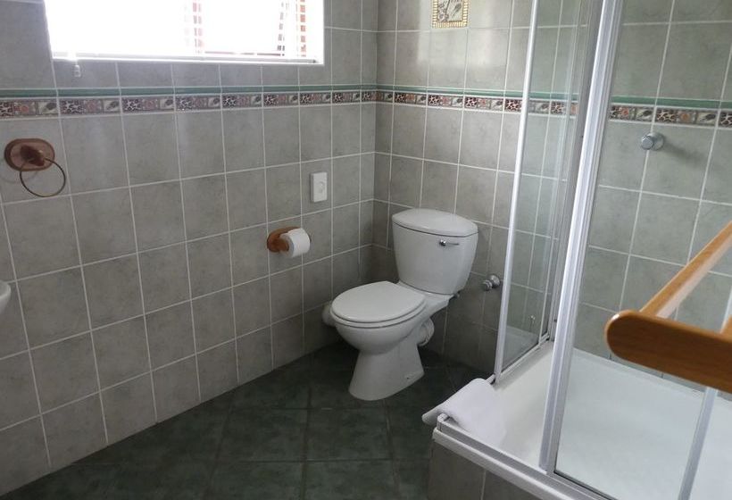 פנסיון Heriot Manor Guest House