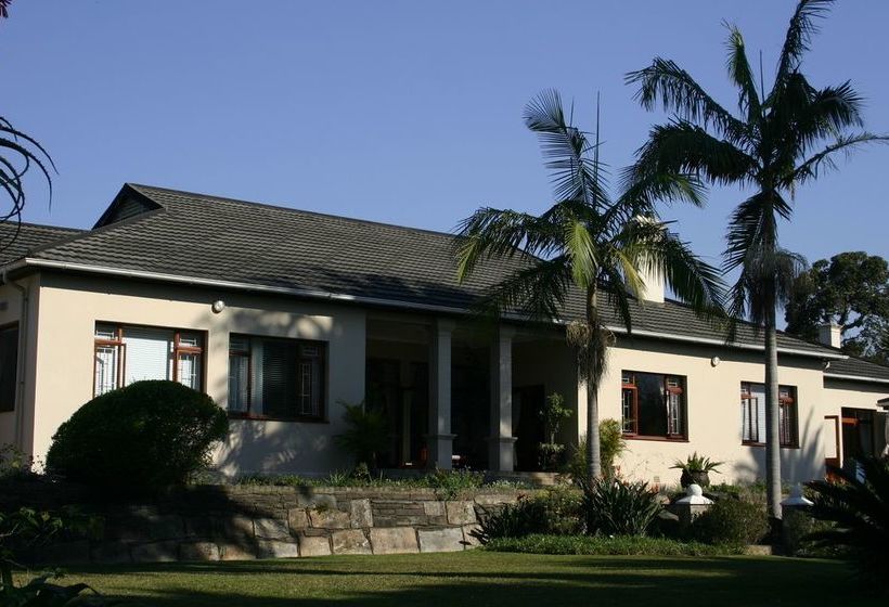 פנסיון Heriot Manor Guest House