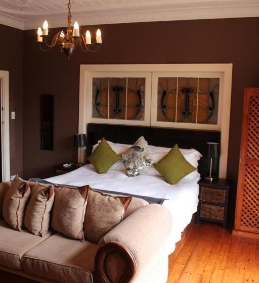 פנסיון Palm Tree Manor