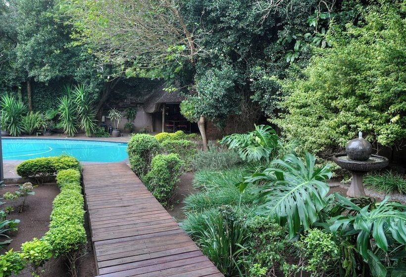 פנסיון Palm Tree Manor