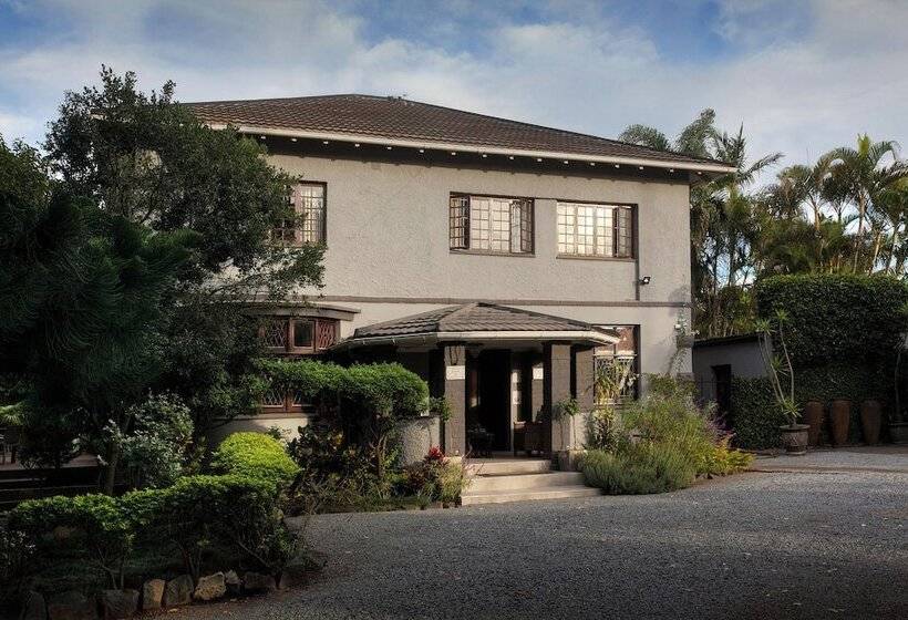 פנסיון Palm Tree Manor