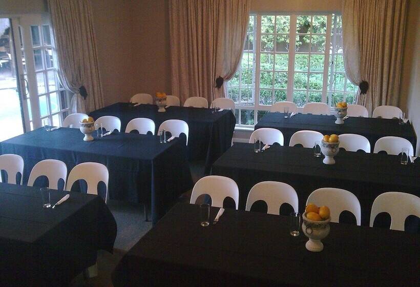 פנסיון Palm Tree Manor