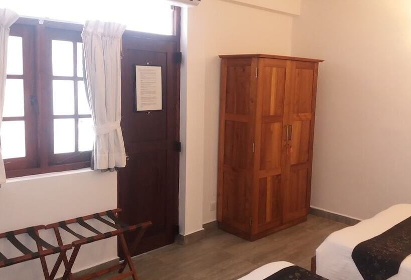 The Villa In Lavinia