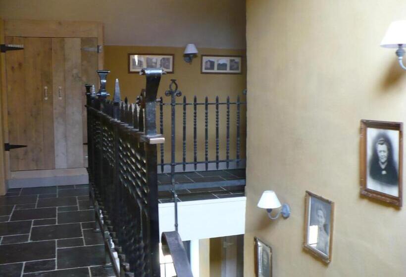 B&b Kamer En Aambeeld