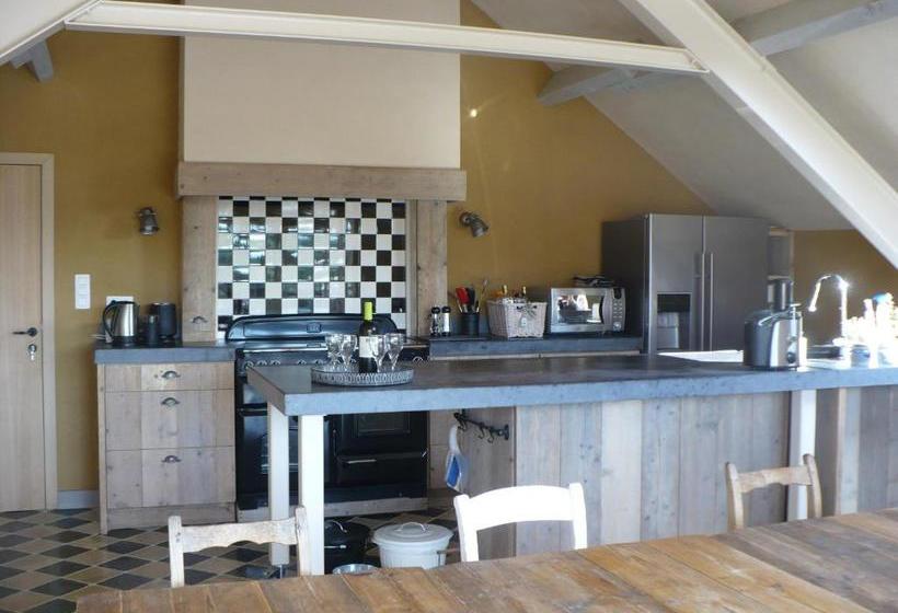 B&b Kamer En Aambeeld