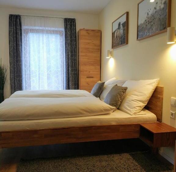 住宿加早餐  Gästehaus Moser