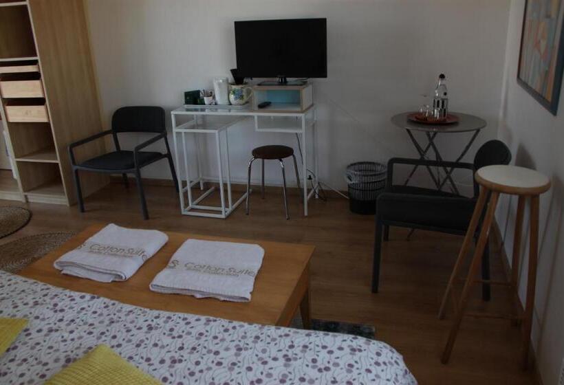 مبيت وإفطار Art Hill