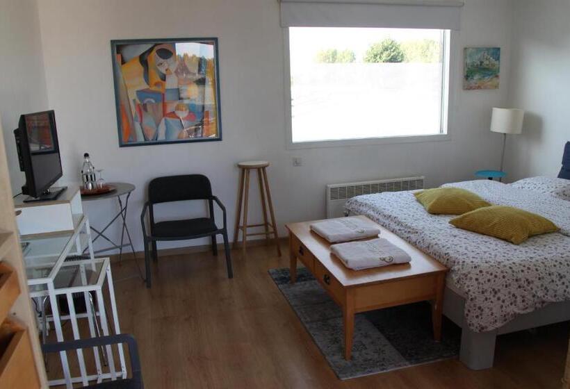 مبيت وإفطار Art Hill