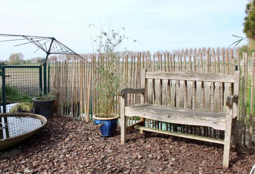 مبيت وإفطار Art Hill