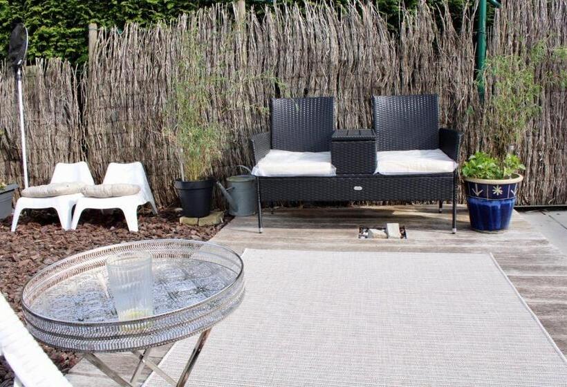 مبيت وإفطار Art Hill