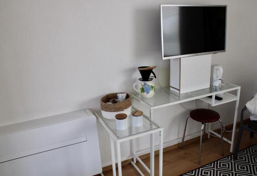 مبيت وإفطار Art Hill