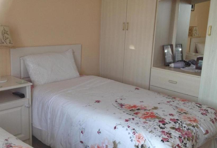 مبيت وإفطار Seaside Accomodation