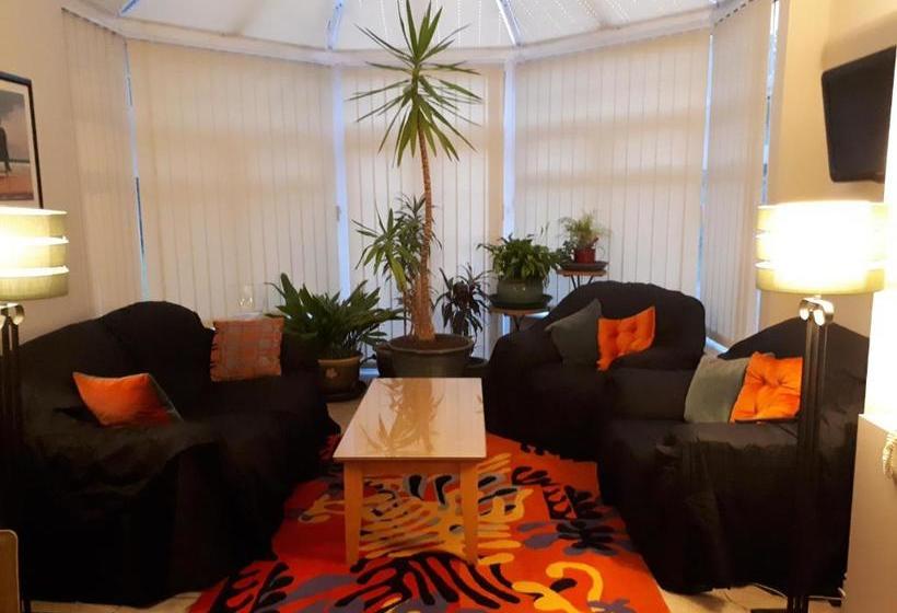 Bed and Breakfast The Dell Dublin