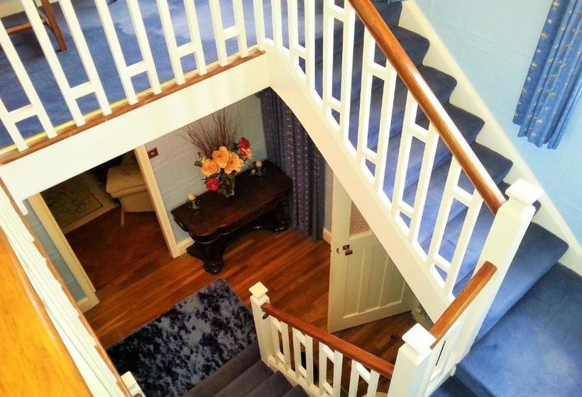 Bed and Breakfast The Dell Dublin