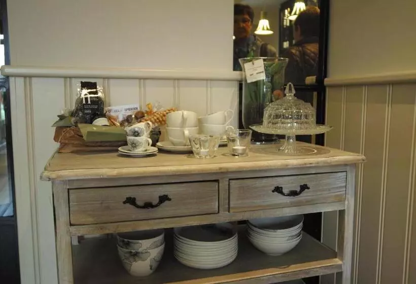 Bed & Breakfast De Kleine Magnolia