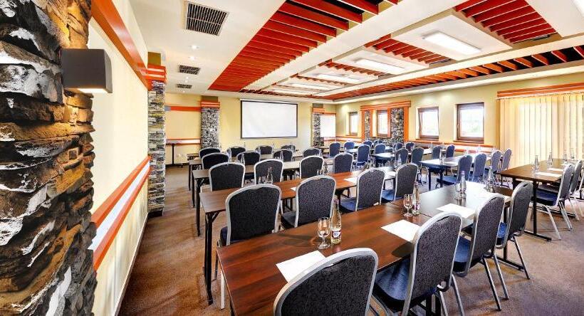 ホテル Bešeňová