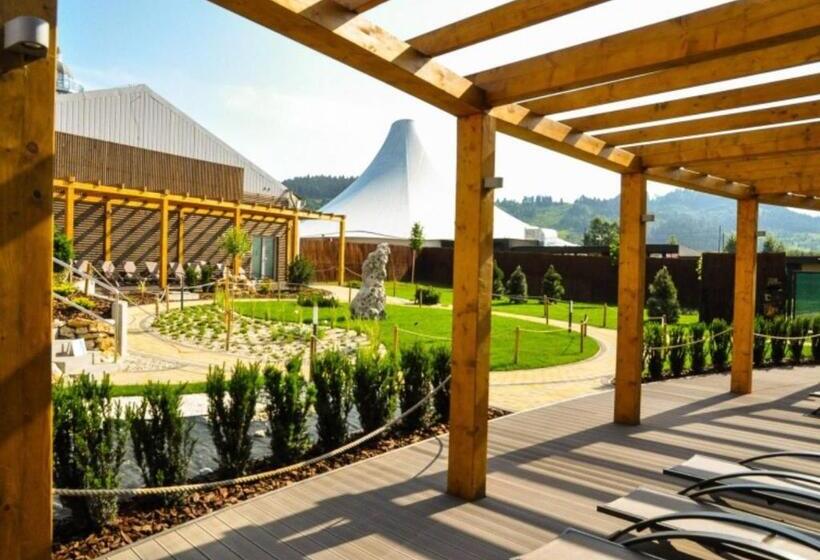 ホテル Bešeňová