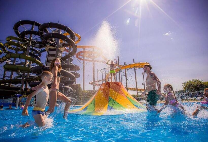 ホテル Bešeňová