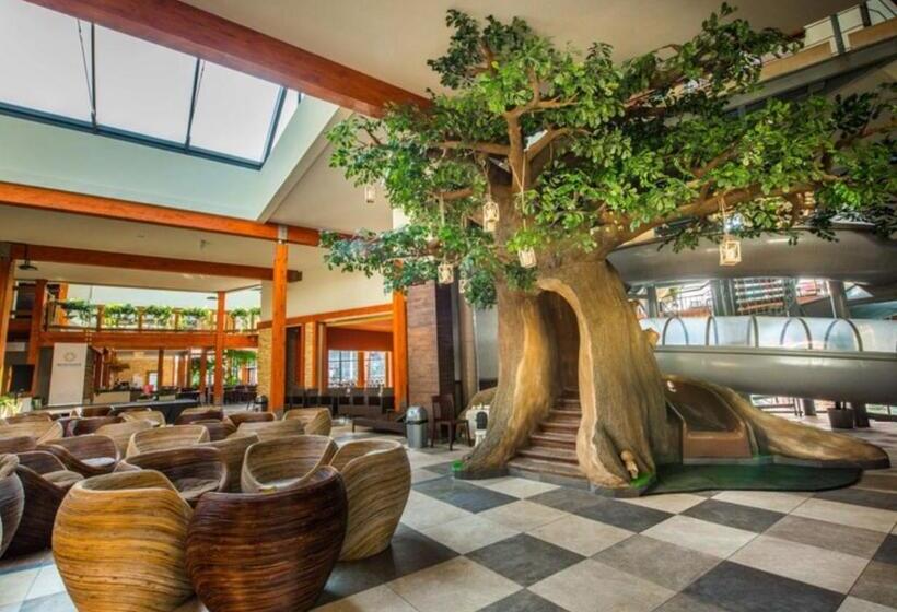 ホテル Bešeňová