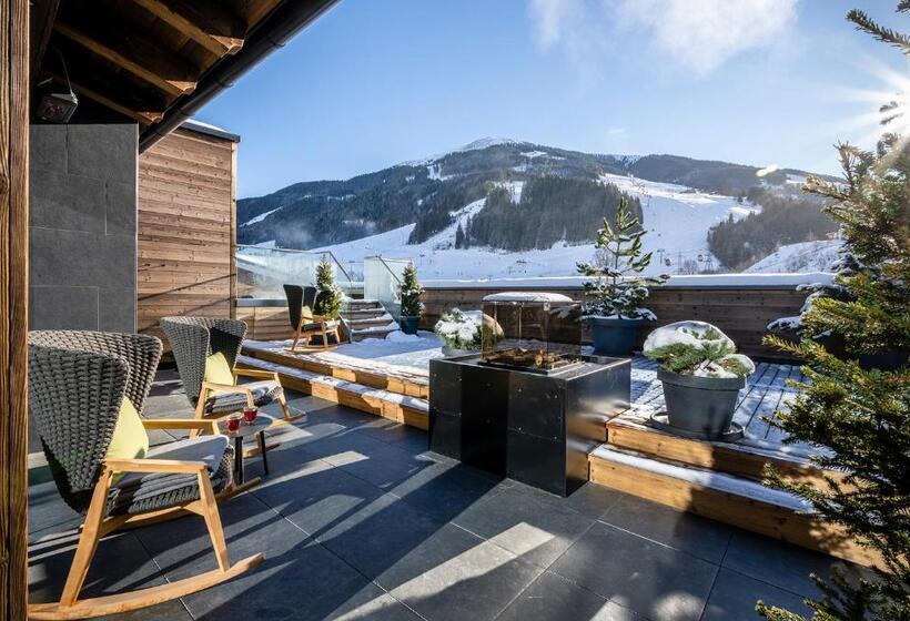 هتل Das Zwölferhaus