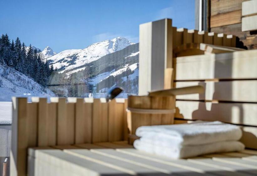 هتل Das Zwölferhaus