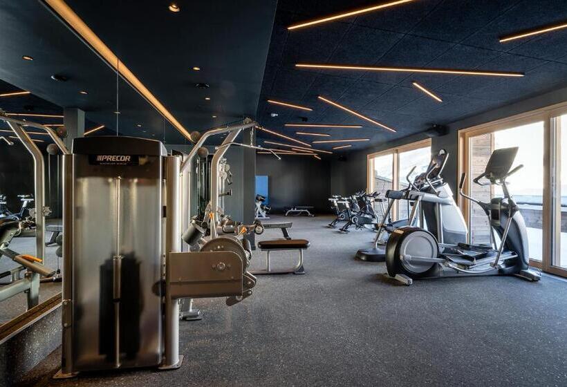 هتل Das Zwölferhaus