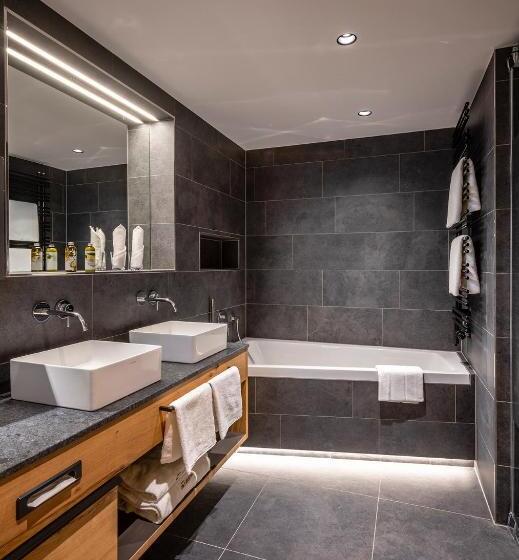 هتل Das Zwölferhaus